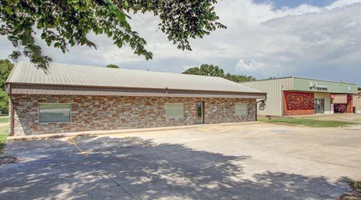 Office/Medical Building, Oologah, OK